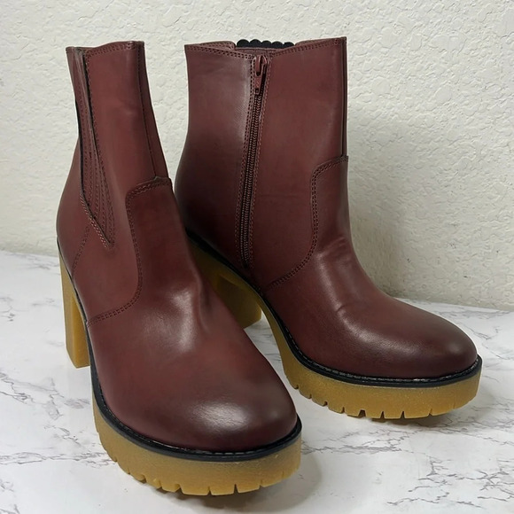 SUN STONE Womens Brown Lug Sole 1" Platform Lennii Round Toe Block Heel Booties - Picture 10 of 10